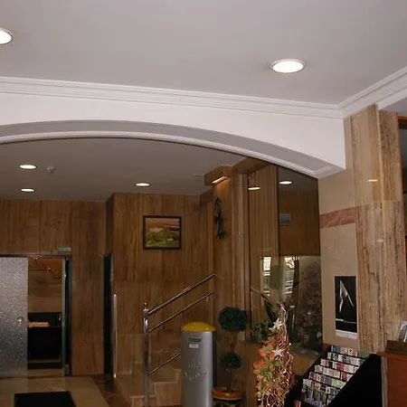 Acebos Azabache Hotel