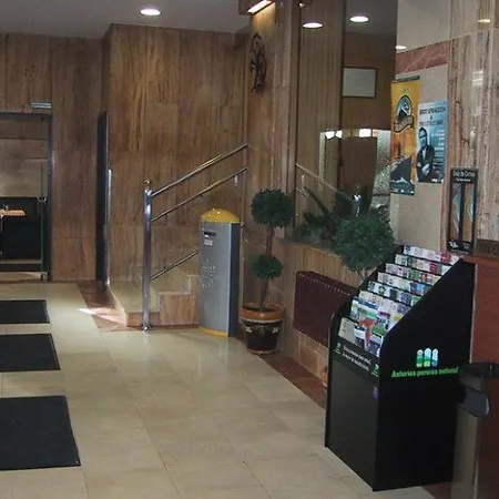 Acebos Azabache 호텔 기욘