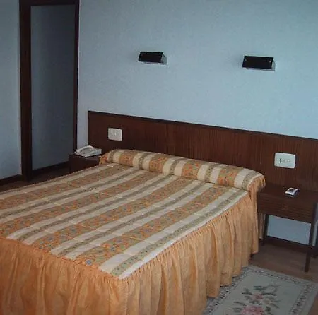 Acebos Azabache 3* 기욘