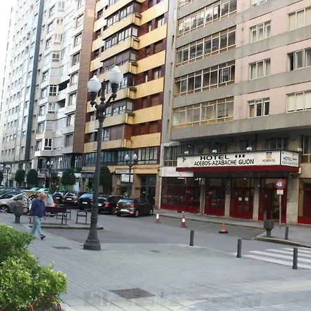 Hotel Acebos Azabache 3*